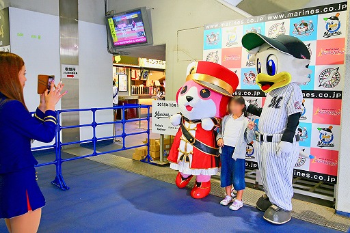 画像ギャラリー No.006のサムネイル画像 / 「バンドリ!」,10月13日に開催した千葉ロッテマリーンズタイアップ試合の内容を公開