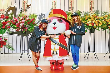 画像ギャラリー No.026のサムネイル画像 / 「バンドリ!」,10月13日に開催した千葉ロッテマリーンズタイアップ試合の内容を公開