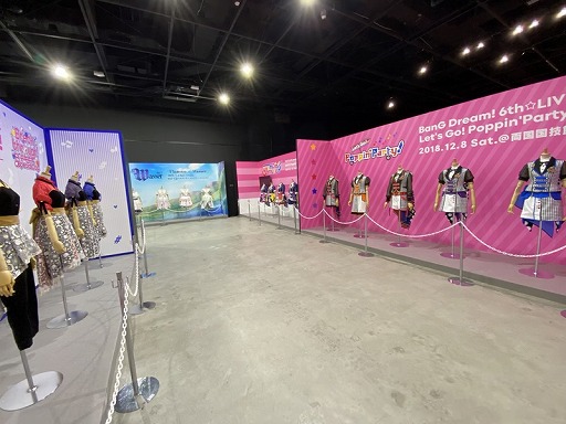 画像ギャラリー No.007のサムネイル画像 / 「ブシロード大展示会in Gallery AaMo」が3月14日よりスタート。第1弾は“ガルパ4周年記念展”