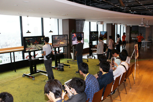 画像ギャラリー No.003のサムネイル画像 / 「GOD EATER 3」の最新ROM体験会&開発者トークショーをレポート。最新バージョンは“開発サミット版”から改修され,新アラガミも披露