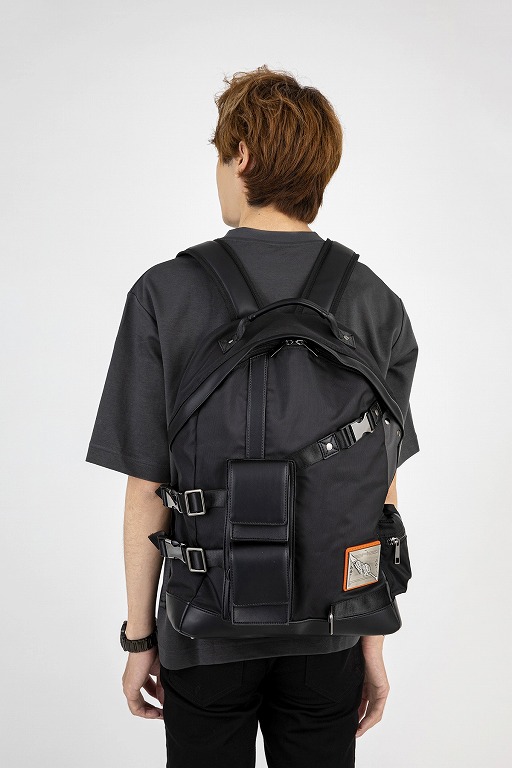 画像ギャラリー No.003のサムネイル画像 / 「GOD EATER」シリーズとコラボした鞄や腕時計などがEMooooNにて受注販売を開始