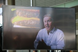 ���������꡼ No.014�Υ���ͥ������ / �ȥ��å����ο��͡ɥ������᤬���š����ޥ��ǡ֥����˥󥰥���֥� 2018�פȤΥ�������Ƥ��������줿�֥ޥå���΢��˥塼��ȯɽ����ݡ���