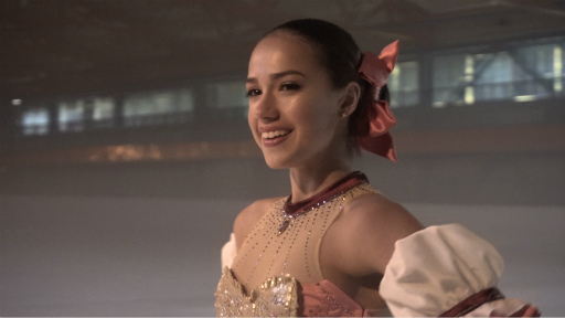 画像ギャラリー No.001のサムネイル画像 / 「マギアレコード」,アリーナ・ザギトワ選手のCMメイキング映像が公開