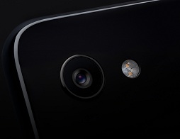 画像ギャラリー No.004のサムネイル画像 / Google,ミドルクラススマートフォン「Pixel 3a」シリーズの予約販売を開始。価格は4万8600円から