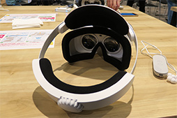 画像ギャラリー No.007のサムネイル画像 / Lenovo,Daydream準拠のスタンドアロン型VR HMD「Mirage Solo」を5月11日に国内発売