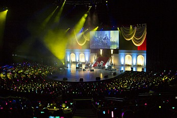 画像ギャラリー No.019のサムネイル画像 / めいこい5周年を祝うため,キャストとファンが集結した「明治東亰恋伽〜ハイカラ浪漫劇場4〜」夜の部をレポート