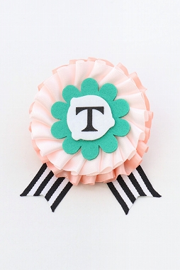 画像ギャラリー No.011のサムネイル画像 / 「A3!」,春組メンバーが身につけていたバースデーロゼットのレプリカが4月25日に発売