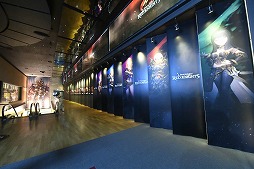 画像ギャラリー No.003のサムネイル画像 / 韓国NCSOFTが「Lineage Red Knights」の発表会を開催。韓国/台湾/東南アジアなどで12月8日にサービス開始,その後は日本も予定