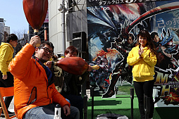 ���������꡼ No.012�Υ���ͥ������ / �֥�󥹥����ϥ󥿡����֥륯�����פ��Ĥ��˼��Ĳ�ء������Ф��ݿͥϥ󥿡�ã���о줷��ȯ�䵭ǰ���٥�Ȥ����ͤ��ݡ���