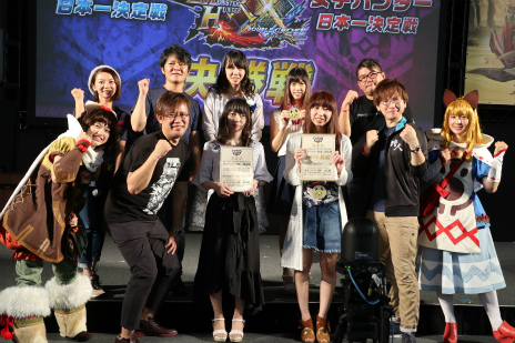 画像ギャラリー No.022のサムネイル画像 / 「モンスターハンター頂上大会2017《決勝大会》」が開催。「モンスターハンターダブルクロス」の最速ハンターがついに決定
