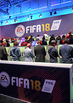 ꡼ No.038 | gamescomElectronic Artsgamescom 2017Ǹ륿ȥҲ𤹤륤٥Ȥ򳫺