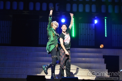 画像ギャラリー No.021のサムネイル画像 / 兄弟の絆を描いた芝居とダンスの両方が堪能できる「ツキステ。」第6幕「紅縁」のゲネプロ公演をレポート