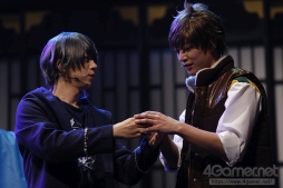 画像ギャラリー No.027のサムネイル画像 / 兄弟の絆を描いた芝居とダンスの両方が堪能できる「ツキステ。」第6幕「紅縁」のゲネプロ公演をレポート