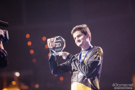 ꡼ No.012 | EVO2017ϡUMvC3סBBCFפʤ5ܤͥԤꤹǽTwitterޤȤᡣ4ܤͥԤꡤ֥Vפˤܿ5̾о