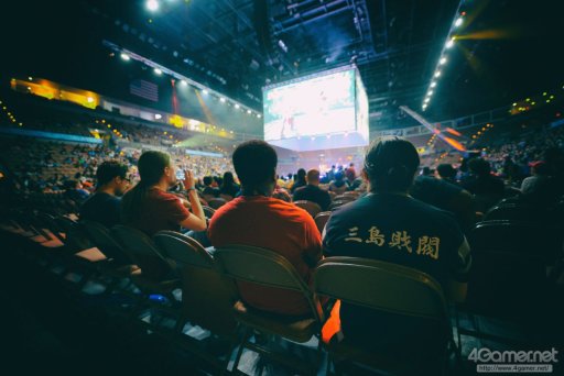 ꡼ No.036 | EVO2017ϡUMvC3סBBCFפʤ5ܤͥԤꤹǽTwitterޤȤᡣ4ܤͥԤꡤ֥Vפˤܿ5̾о