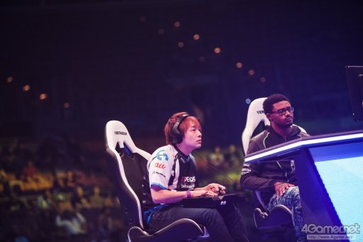 ꡼ No.064 | EVO2017ϡUMvC3סBBCFפʤ5ܤͥԤꤹǽTwitterޤȤᡣ4ܤͥԤꡤ֥Vפˤܿ5̾о