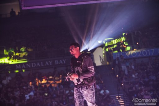 ꡼ No.065 | EVO2017ϡUMvC3סBBCFפʤ5ܤͥԤꤹǽTwitterޤȤᡣ4ܤͥԤꡤ֥Vפˤܿ5̾о