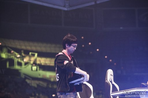 ꡼ No.067 | EVO2017ϡUMvC3סBBCFפʤ5ܤͥԤꤹǽTwitterޤȤᡣ4ܤͥԤꡤ֥Vפˤܿ5̾о