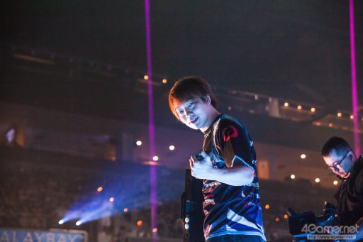 ꡼ No.075 | EVO2017ϡUMvC3סBBCFפʤ5ܤͥԤꤹǽTwitterޤȤᡣ4ܤͥԤꡤ֥Vפˤܿ5̾о