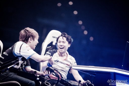 ꡼ No.079 | EVO2017ϡUMvC3סBBCFפʤ5ܤͥԤꤹǽTwitterޤȤᡣ4ܤͥԤꡤ֥Vפˤܿ5̾о