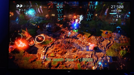 画像ギャラリー No.007のサムネイル画像 / 「RESOGUN」のHousemarqueが贈る新作「Nex Machina」プレイレポート。アーケードライクな楽しさはそのままに,新しい表現に挑んだ意欲作