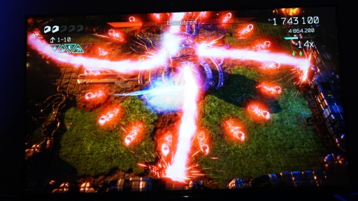 画像ギャラリー No.009のサムネイル画像 / 「RESOGUN」のHousemarqueが贈る新作「Nex Machina」プレイレポート。アーケードライクな楽しさはそのままに,新しい表現に挑んだ意欲作