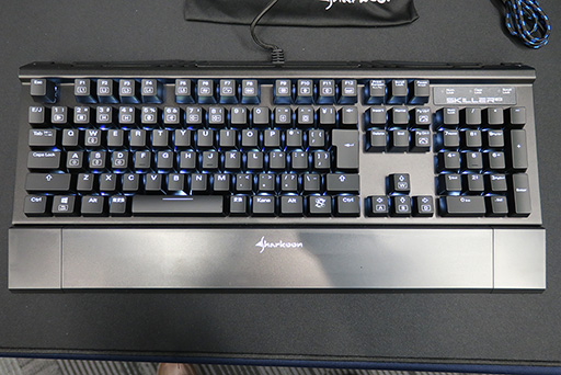 画像ギャラリー No.007のサムネイル画像 / SHARKOONのゲーマー向けブランド「SKILLER」が国内発売決定。第1弾はキーボードとマウス,ヘッドセットなど5製品9モデルに