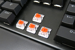 画像ギャラリー No.009のサムネイル画像 / SHARKOONのゲーマー向けブランド「SKILLER」が国内発売決定。第1弾はキーボードとマウス,ヘッドセットなど5製品9モデルに