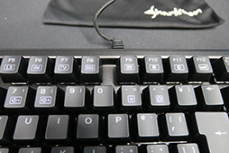 画像ギャラリー No.010のサムネイル画像 / SHARKOONのゲーマー向けブランド「SKILLER」が国内発売決定。第1弾はキーボードとマウス,ヘッドセットなど5製品9モデルに