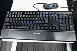 画像ギャラリー No.011のサムネイル画像 / SHARKOONのゲーマー向けブランド「SKILLER」が国内発売決定。第1弾はキーボードとマウス,ヘッドセットなど5製品9モデルに