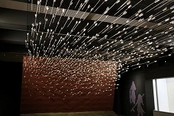 ���������꡼ No.008�Υ���ͥ������ / ����ʸ����ή��������40��ǯ��ǰ��������Ÿ�ֻ���֡פ��ݡ��ȡ��ǿ���ȯ���������̤�ֿ�����Ԣ̵�Сפ�Ÿ����