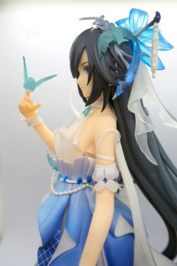 画像ギャラリー No.010のサムネイル画像 / 初めてのスケールフィギュアは「崩壊3rd」の「フカ・雲墨丹心 蒼い鳥の庭Ver.」にした話(「買い物Surfer」第21回)