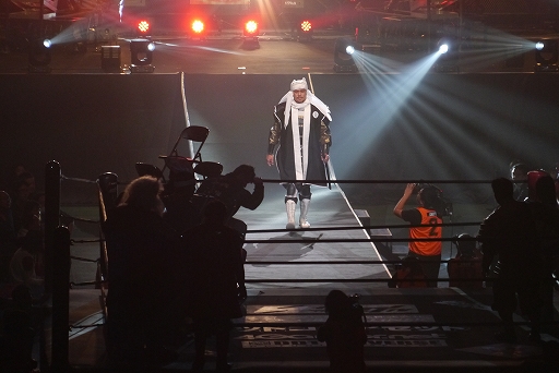 画像ギャラリー No.008のサムネイル画像 / 鎧姿の戦国武将がプロレスのリングに飛ぶ! 「信長の野望〜俺たちの戦国〜」とプロレスがコラボした戦国武将マッチをレポート