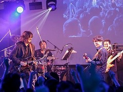 ライブイベント「『真・女神転生』生誕25周年LIVE -CHAOS SIDE-」が開催。シリーズ屈指の人気曲がハードロックアレンジで夜の新宿に鳴り響いた