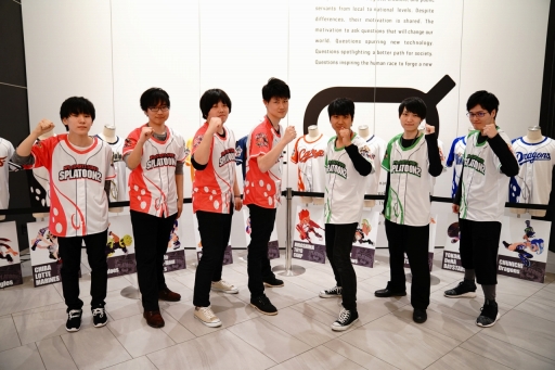 ���������꡼ No.004�Υ���ͥ������ / ��NPB e���ݡ��ĥ��꡼�� ���ץ�ȥ�����2�פΥ����ץ��郎���š�5��������˸�����12���Ĥ����줾��β���˸�����ä�