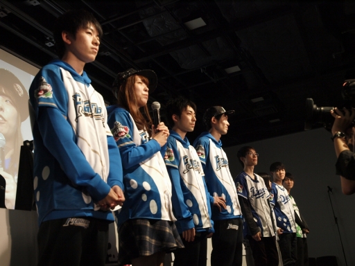 ���������꡼ No.008�Υ���ͥ������ / ��NPB e���ݡ��ĥ��꡼�� ���ץ�ȥ�����2�פΥ����ץ��郎���š�5��������˸�����12���Ĥ����줾��β���˸�����ä�