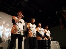 ���������꡼ No.019�Υ���ͥ������ / ��NPB e���ݡ��ĥ��꡼�� ���ץ�ȥ�����2�פΥ����ץ��郎���š�5��������˸�����12���Ĥ����줾��β���˸�����ä�