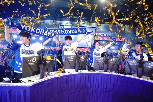 画像ギャラリー No.017のサムネイル画像 / 「スプラトゥーン2」日本一の球団は横浜DeNAベイスターズ! 「NPB eスポーツシリーズ スプラトゥーン2」大会レポート