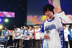 画像ギャラリー No.021のサムネイル画像 / 「スプラトゥーン2」日本一の球団は横浜DeNAベイスターズ! 「NPB eスポーツシリーズ スプラトゥーン2」大会レポート