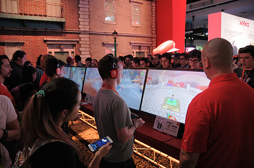 ���������꡼ No.013�Υ���ͥ������ / ��E3 2017�ϡ֥����ѡ��ޥꥪ ���ǥå����פ�������Ƹ�����¿���οͤ�����夬�ä�ǤŷƲ�֡��������ͤ��ݡ���