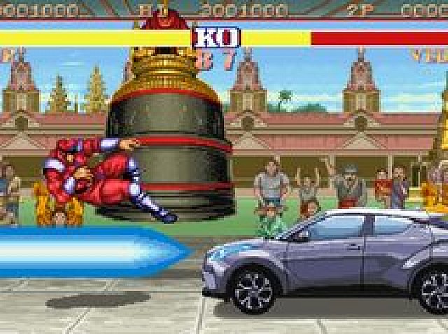 トヨタc Hrが ストリートファイターii の世界に登場 リュウがc Hrを駆りベガを圧倒するコラボムービーが公開