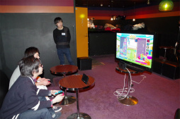 画像ギャラリー No.002のサムネイル画像 / 「ぷよぷよテトリスS」のPV撮影現場に密着。有名プレイヤー9人が白熱の真剣勝負を繰り広げた