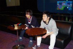 画像ギャラリー No.020のサムネイル画像 / 「ぷよぷよテトリスS」のPV撮影現場に密着。有名プレイヤー9人が白熱の真剣勝負を繰り広げた