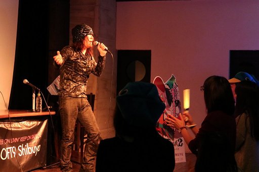 画像ギャラリー No.008のサムネイル画像 / 「魔界戦記ディスガイア」のトークイベント「ディスガイアナイト in 渋谷」が開催。間島淳司さんが自身の演じるプリニーとの14年間を振り返った