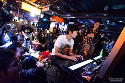 画像ギャラリー No.067のサムネイル画像 / 「GUILTY GEAR」シリーズファンが集結。アークシステムワークス主催「HALLOWEEN PARTY 2018 GUILTY GEAR DAY」フォトレポート