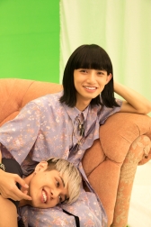 画像ギャラリー No.010のサムネイル画像 / 「LINE ぷるぽん」,ボーイズグループ「XOX」とコラボしたミュージックビデオ「Let’s ぷるぽん!!」が公開。楽曲はヒャダイン氏