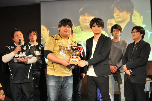 画像ギャラリー No.003のサムネイル画像 / “WCCF日本一”の座を懸けた公式全国大会「WCCF CUP WINNER’S CUP The 12th」が開催。優勝の栄冠はNIWA監督の手に