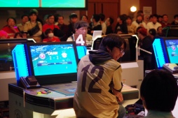 画像ギャラリー No.012のサムネイル画像 / “WCCF日本一”の座を懸けた公式全国大会「WCCF CUP WINNER’S CUP The 12th」が開催。優勝の栄冠はNIWA監督の手に