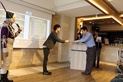 画像ギャラリー No.030のサムネイル画像 / 「仮面女子」の神谷えりなさん,ゴー☆ジャスさんもリアル謎解きゲームに挑戦! 「八百万クエスト」メディア向け体験会をレポート