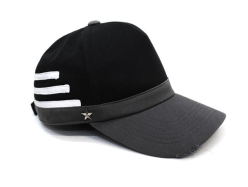 画像ギャラリー No.006のサムネイル画像 / 「ダンガンロンパ」狛枝凪斗のベストや最原終一のキャップなどが発売決定